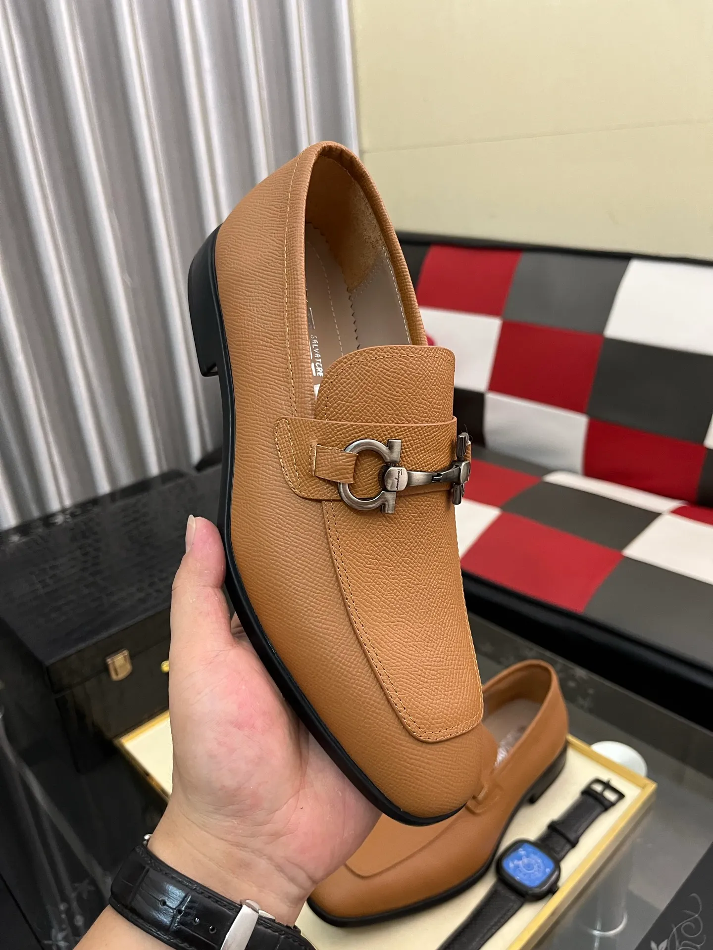 Men's shoes 💰600⌚️⌚️[Salvatore Ferragamo] Ferragamo business leather shoes, 1:1 top purchasing quality, imported selected original calfskin for the uppers, imported original soft water-dyed cowhide for the inner feet, imported original customized Italian handmade lightweight foam outsole, size: 39-44 5️⃣ options available